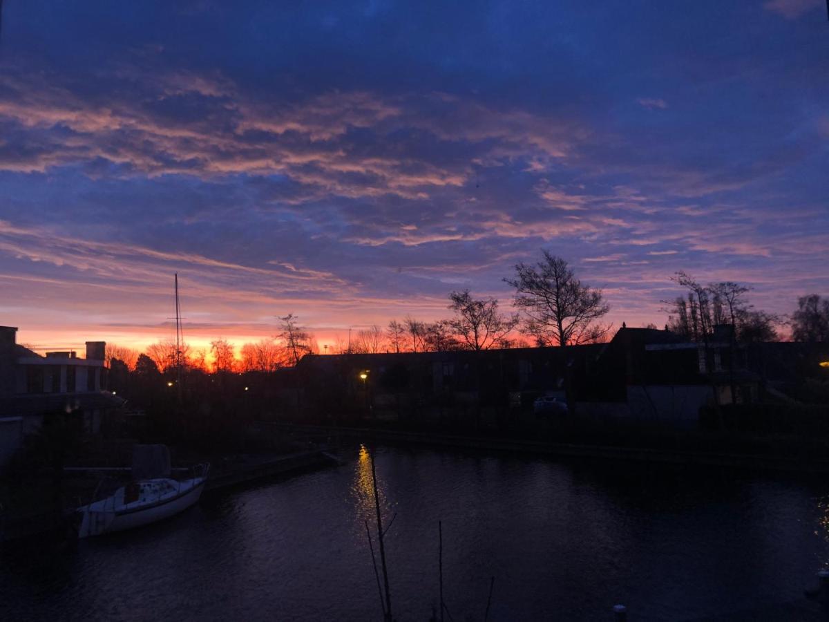 Riverside-Lemmer Extérieur photo