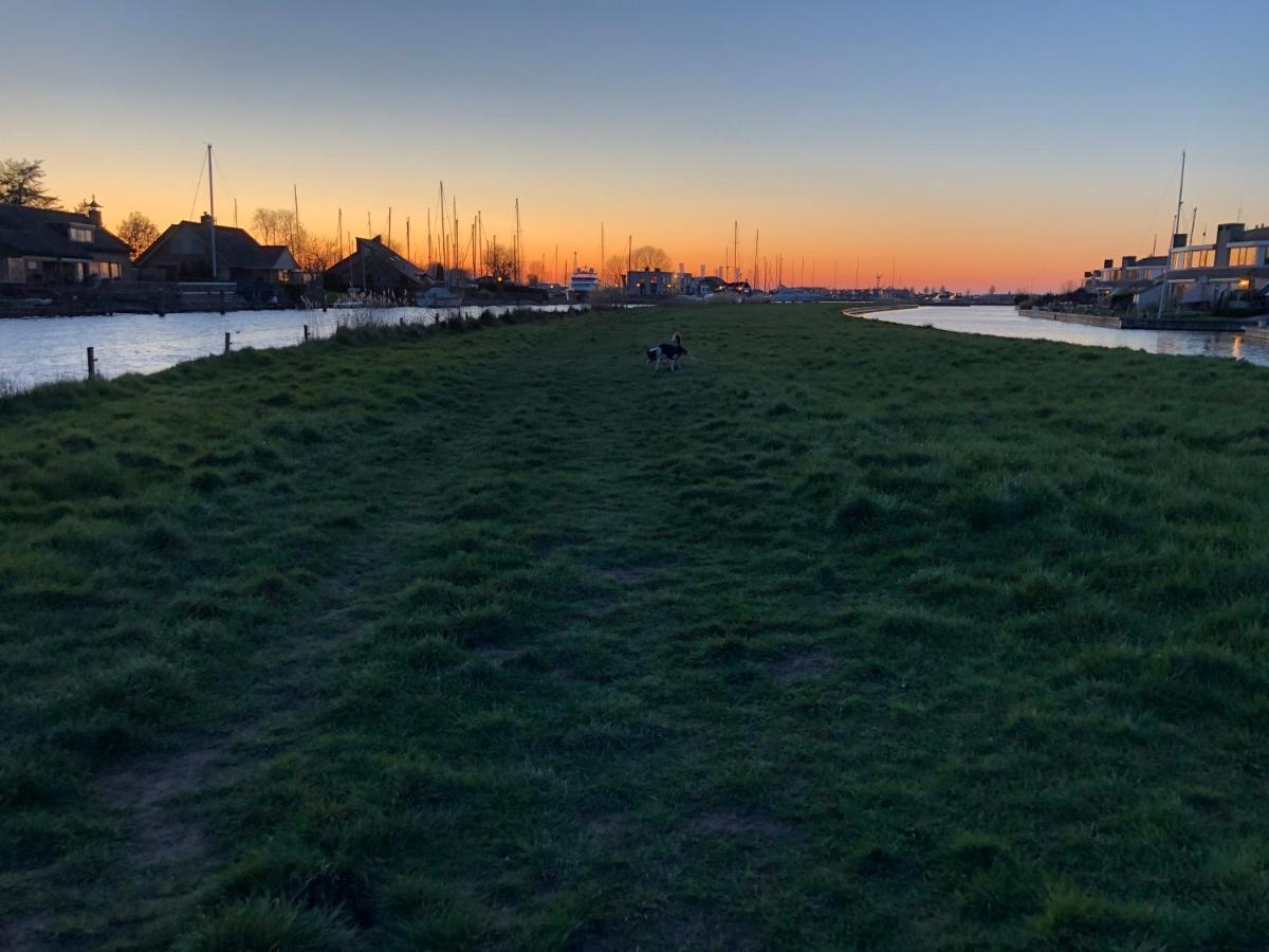 Riverside-Lemmer Extérieur photo